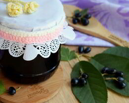 Рецепт варенье из смородины с листьями вишни