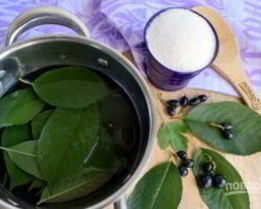 варенье из смородины с листьями вишни