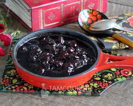 Варенье из замороженной вишни на сковороде