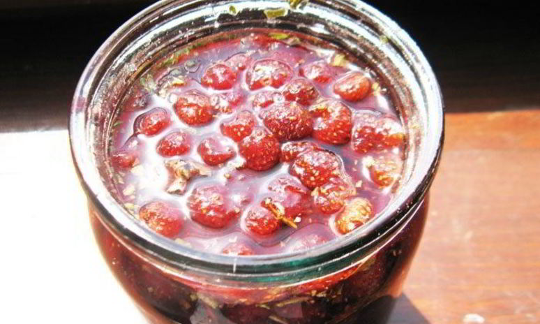 Рецепт земляничного варенья в сиропе