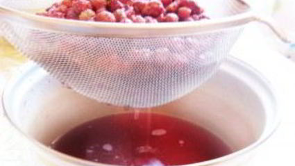 земляничное варенье в сиропе