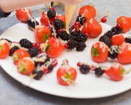 Ягоды в белом шоколаде