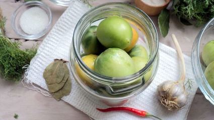 зеленые помидоры на зиму