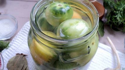 зеленые помидоры на зиму