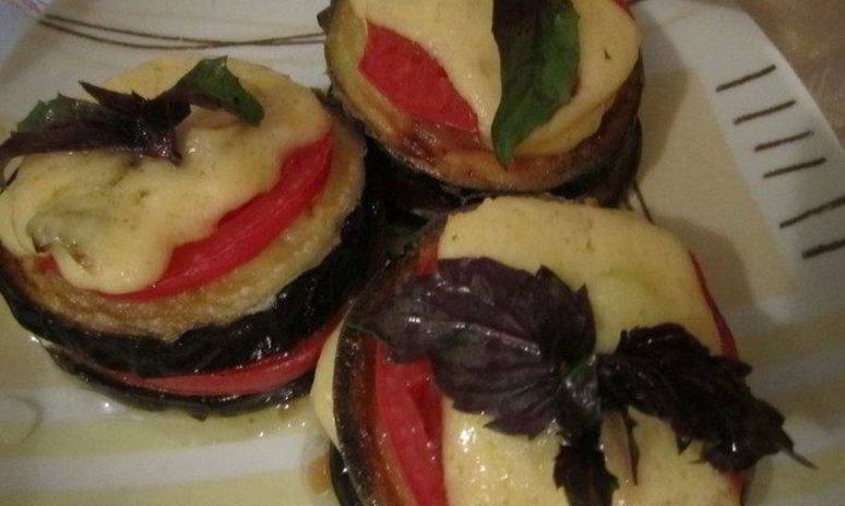 Рецепт баклажанно-помидорных башенки