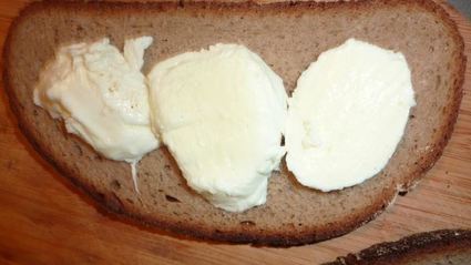 бутерброд с моцареллой для короля