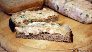 Бутербродная намазка из сала с чесноком