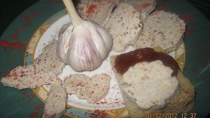 бутербродное пряное сальце