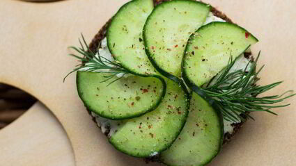 бутерброды с овощами и зеленью