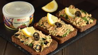 Бутерброды с паштетом из тунца