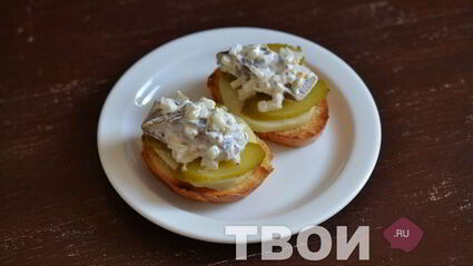 бутерброды с селедкой