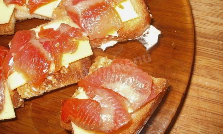 Рецепт бутербродов с семгой — кростини