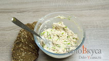 бутерброды с тунцом, яйцом и зеленым луком