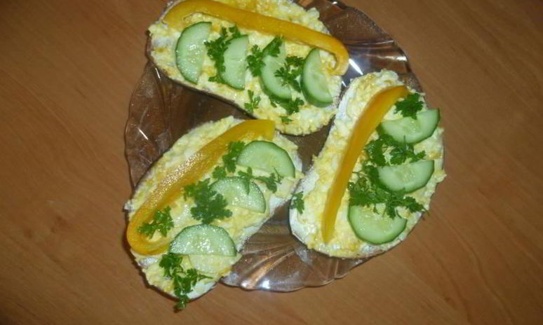 Рецепт бутербродов с яйцом и болгарским перцем