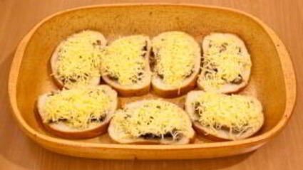 бутерброды со шпротами