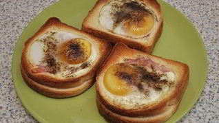 Бутерброды в духовке с яйцом