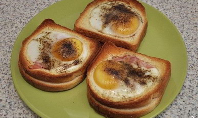 Рецепт бутербродов в духовке с яйцом