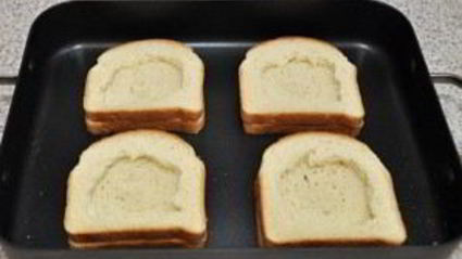 бутерброды в духовке с яйцом