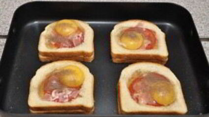 бутерброды в духовке с яйцом