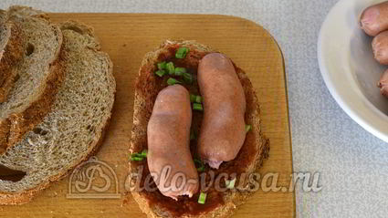 горячие бутерброды с сосиской и сыром