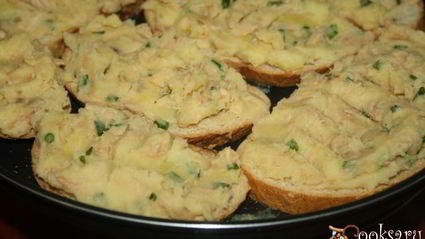 картофельные бутерброды с тунцом к завтраку