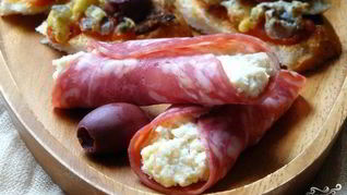 Маленькие испанские бутерброды