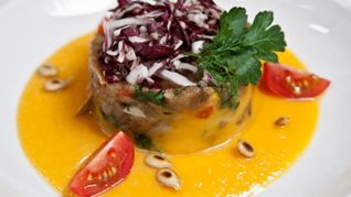 Баклажанная икра на тыквенном пюре