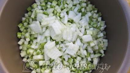 кабачковая икра в мультиварке