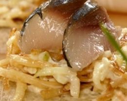 Канапе с сельдью