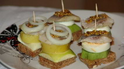 канапе с селедкой