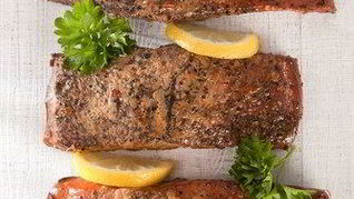 Маринованный лосось в мисо и саке