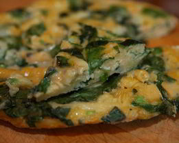 Фриттата с макаронами и шпинатом