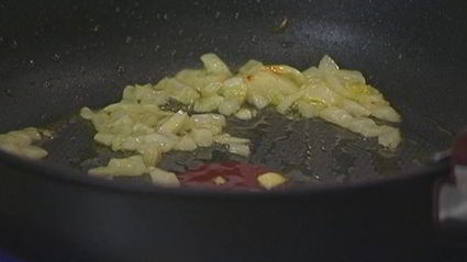 фриттата с тунцом, кабачком и сладким перцем