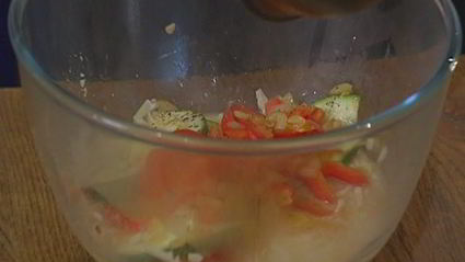 фриттата с тунцом, кабачком и сладким перцем