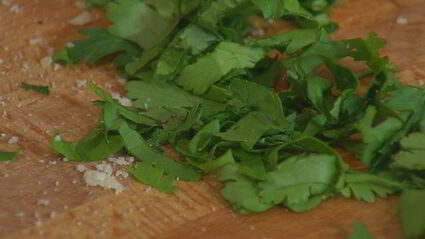 фриттата с зеленым горошком и картофелем