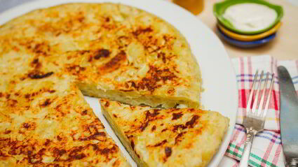 картофельно-луковый омлет