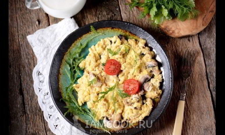 Рецепт омлета на кефире на сковороде