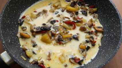 омлет с картофелем и грибами