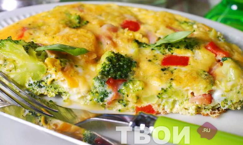 Рецепт омлета с овощами и сыром