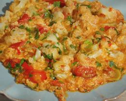 Омлет с помидорами и цветной капустой