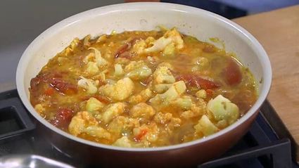 омлет с помидорами и цветной капустой