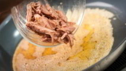 омлет с тунцом