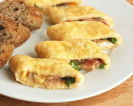 Омлет с ветчиной и рукколой