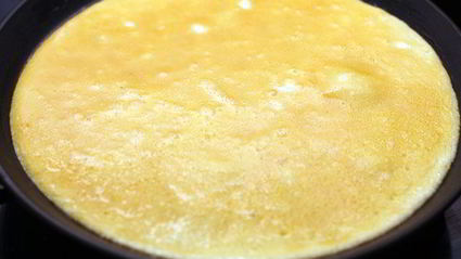 омлет с ветчиной и рукколой