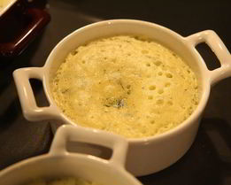 Омлет-суфле с петрушкой, укропом и тархуном