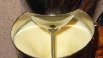 овощной омлет с кровяной колбасой