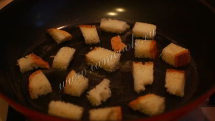 пышный омлет с гренками