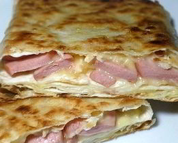 Сырный омлет Ека в лаваше