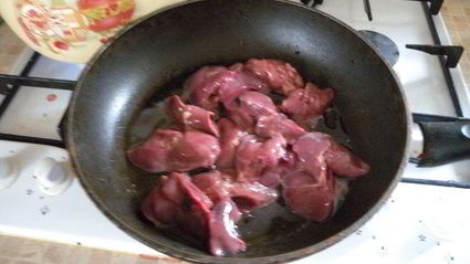 куриный паштет со сладким перцем и орехами