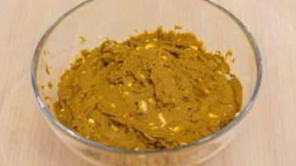 паштет из куриной печени с паприкой и яйцами